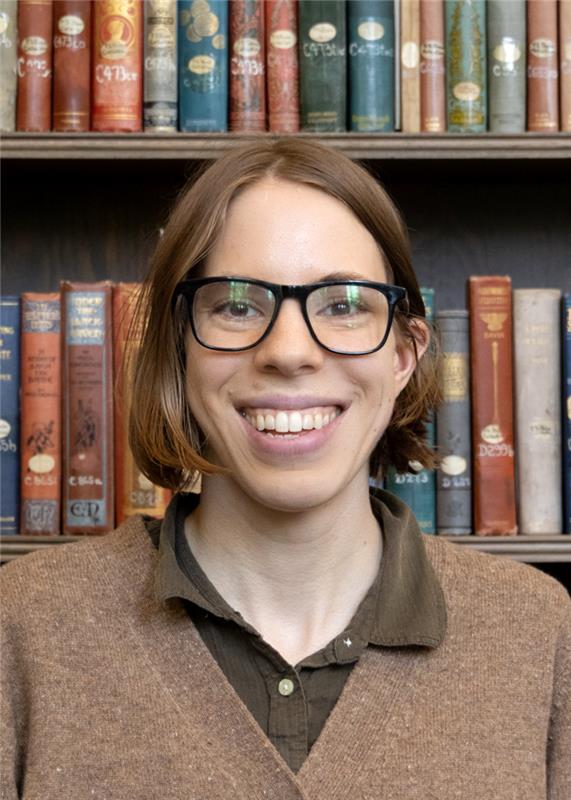 Headshot of Erin Winter